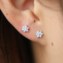 2019 New Arrival Brinco Earrings Cute Jewelry Delicate Girl Women Ear Stud Tiny Cz Flower 925 Sterling Small Minimalist Earring